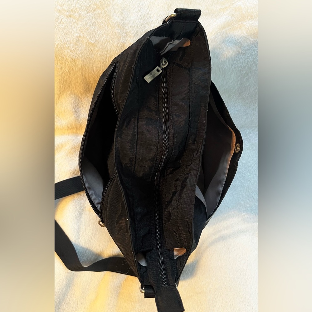 Baggallini Black Crossbody Bag - Picture 6 of 12